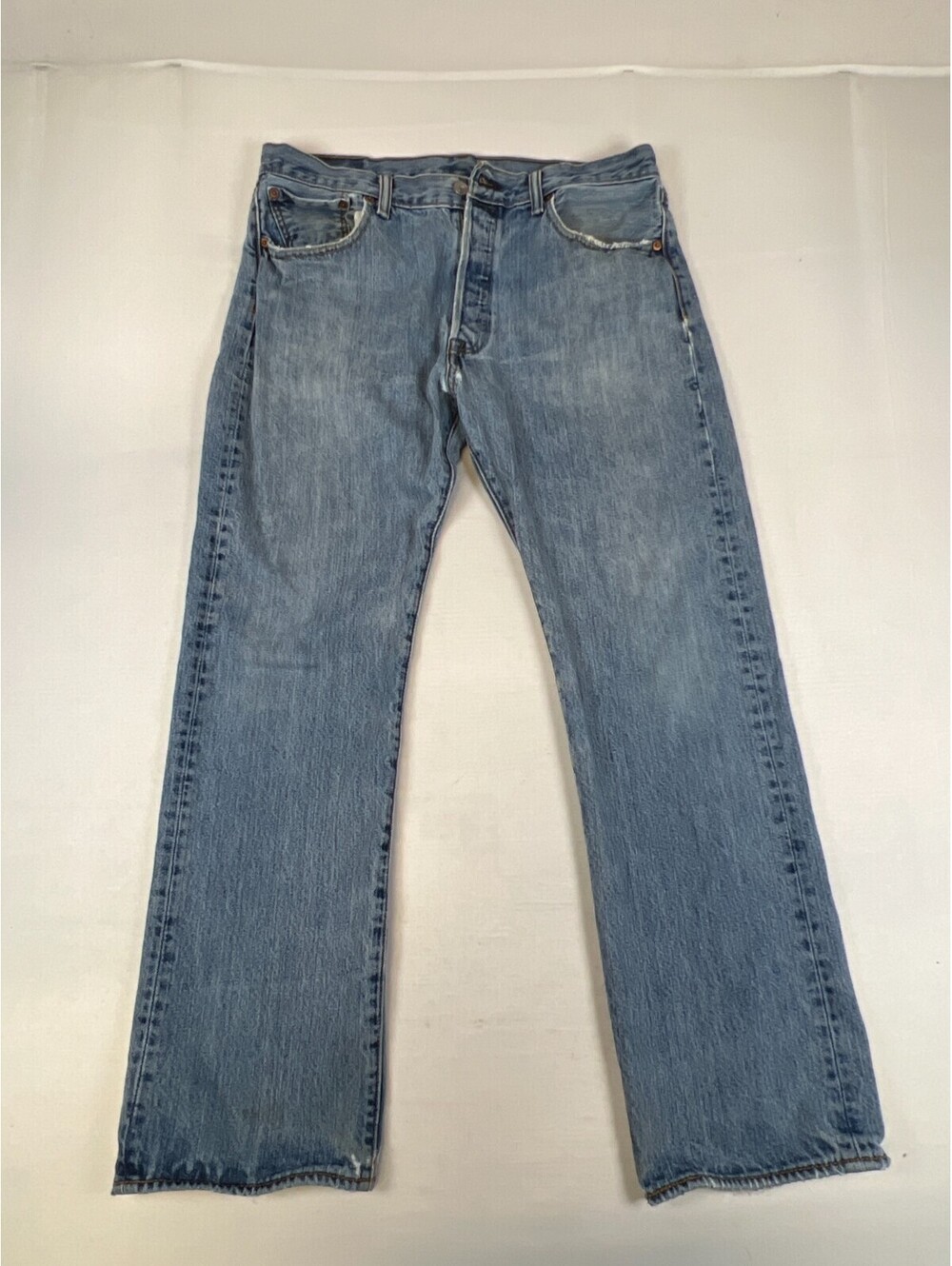 Levi's 501 Men Blue Denim Straight Leg Jeans 34x30 Button Fly